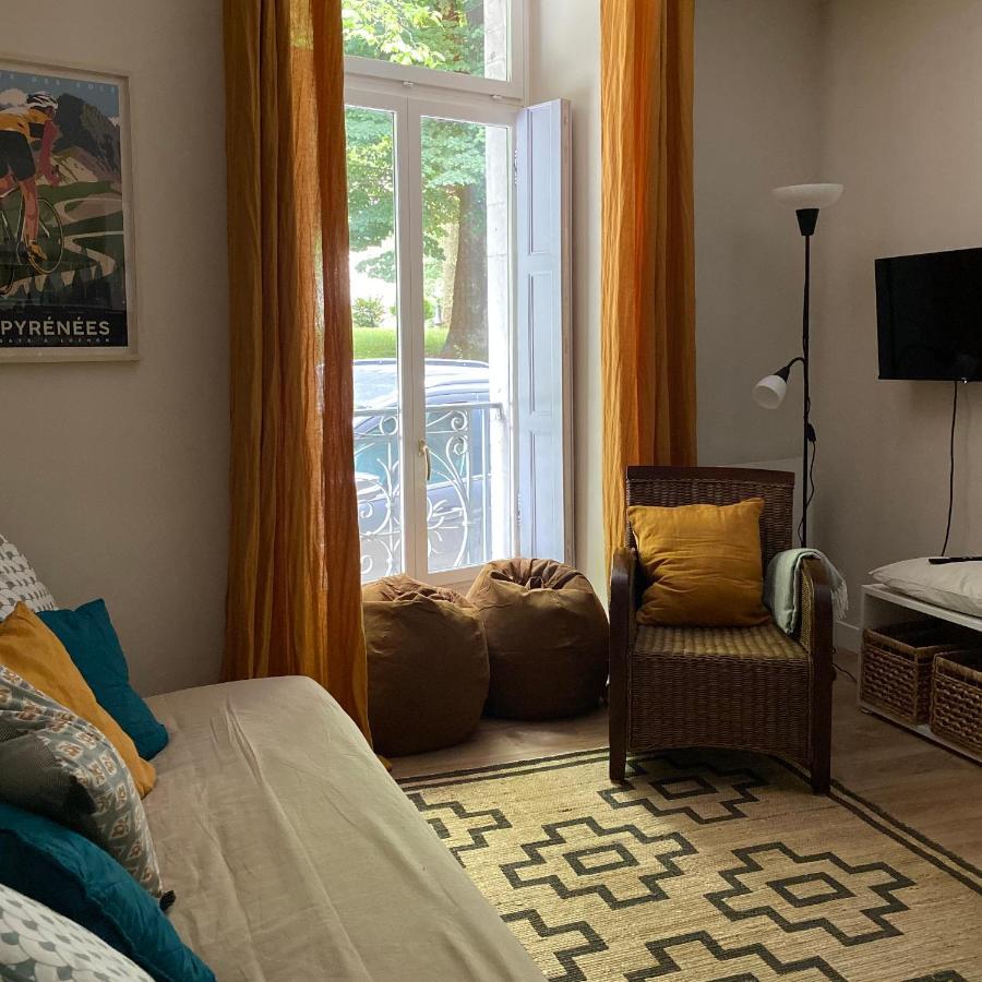 Fantastic Ground Floor Apartment Opposite Thermes Bagnères-de-Luchon Exterior foto